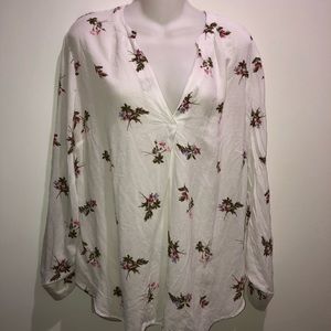 Soho Jeans White Button Flowered Blouse